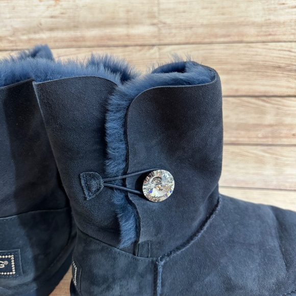 UGG Blue Baily Button Bling in Navy Size 9 - Picture 3 of 5